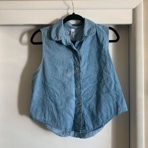 Sleeveless denim American Apparel button up